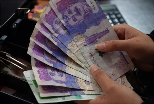 Salario mínimo y reforma laboral en Colombia