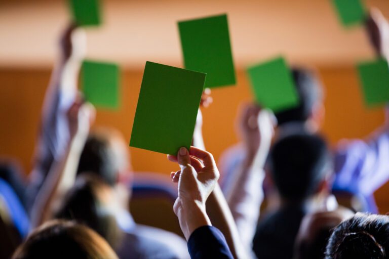 Escuelas conectadas, regiones fortalecidas: educación y descentralización como motor de equidad