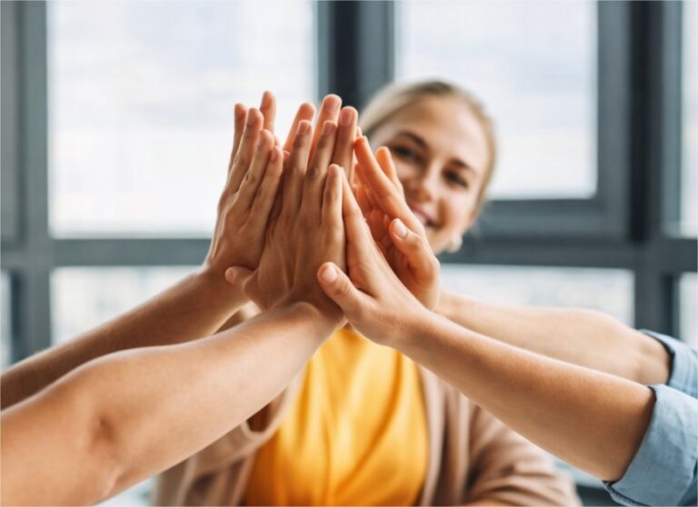 Oportunidades para quedarse: educación, arraigo territorial e inclusión en las regiones de Colombia